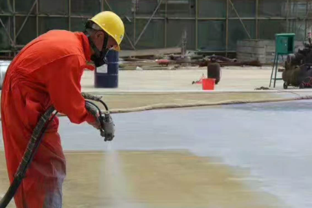 白城彩色路面喷涂是一种为路面